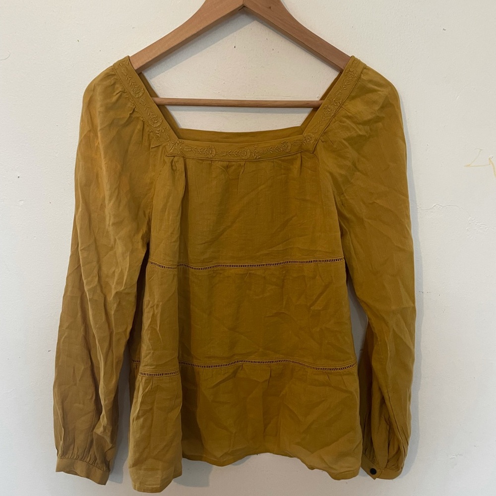 Old navy shirt